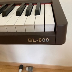 88鍵盤　電子ピアノ　スタンド付きの画像