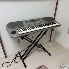 シンセサイザー