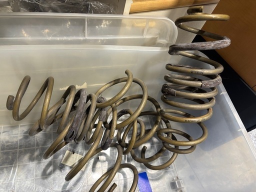 プリウスTEINダウンサス