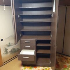 大容量食器棚の画像