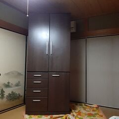 大容量食器棚の画像