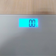 ● ニトリ デジタルガラス体重計 WH シンプル スタイリッシュ 自動電源 自動表示 計量範囲 5-150kg 体重計 ヘルスメーター 中古 ①の画像