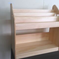 ⑥-2　未使用/新品　絵本ラック 3段 完成品 幅70cm 天然...