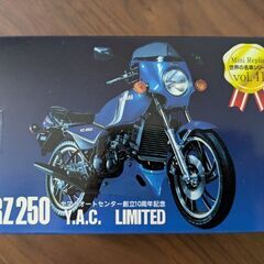 Y.A.C 創立10周年記念　RZ250の置物