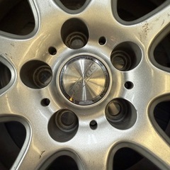 30系アルファードスタッドレスタイヤ4本の画像