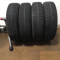 スタッドレスタイヤの画像