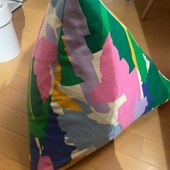 イケヤ　クッション