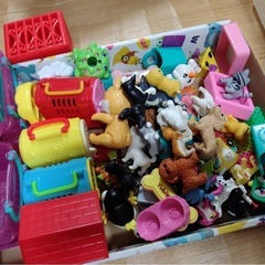 ペット屋さんのようなおもちゃたちの画像