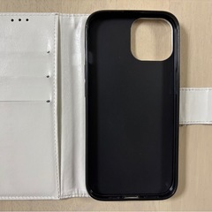 iPhone15手帳型ケース無料の画像