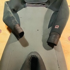 パタゴニアセミドライウェットスーツ