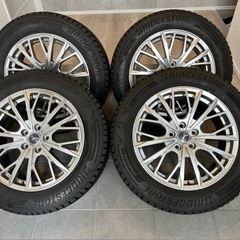 スタッドレスタイヤ　ブリジストン　
4本セット　SUV  ハリア...