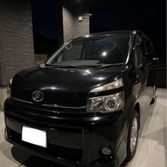 トヨタ  70  ヴォクシー  黒　Ｘ  Ｌエディション  7人