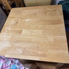 ダイニングテーブル(椅子2つとセットで謝礼あり！)