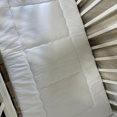 ベビーベッド　ホワイトの画像