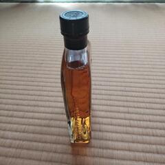 今週中削除予定❢SUNTORYウィスキーOLDSkitbottle300ml入りの画像