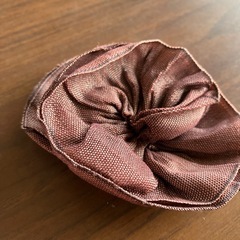 薔薇の飾り　畳の縁　ハンドメイド　リメイク　素材　直径　7〜9㎝くらいの画像