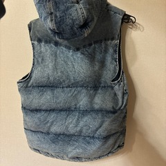 ダウンベストの画像