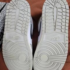 出品本日まで AIRJordan1の画像