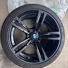 BMW M4 19インチ ホイールセット タイヤ付き 02.jpg