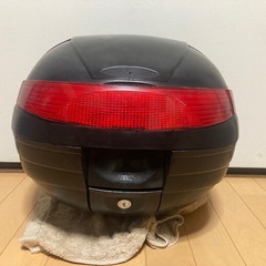 鍵付き　SHAD  SH29 バイクリアボックス　鍵付きの画像