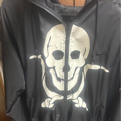 ナイキ　パーカー　ドクロ　メンズ