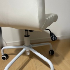 キャスター付きチェアの画像
