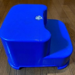 子供用ステップ　青の画像