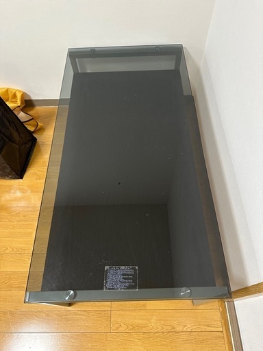 モダンガラスコーヒーテーブル - 110 x 55 x 40 cm