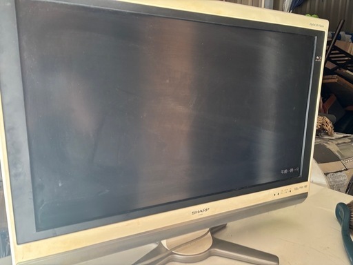 sharp  32型テレビ　2009