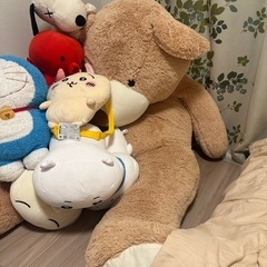 くまの大きなぬいぐるみ
