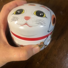 招き猫　缶