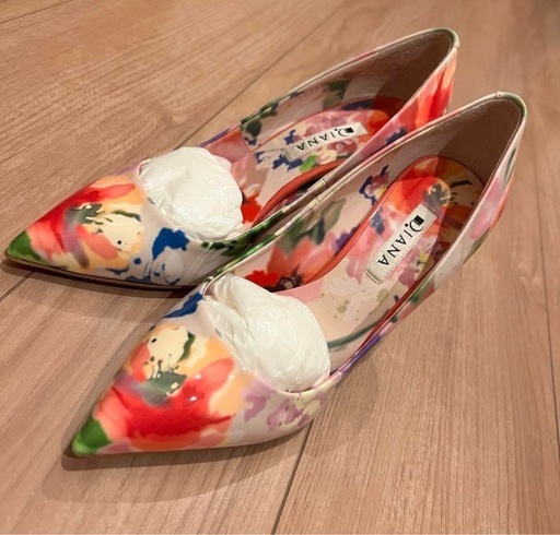 【美品】ダイアナ　花柄　パンプス　エナメル