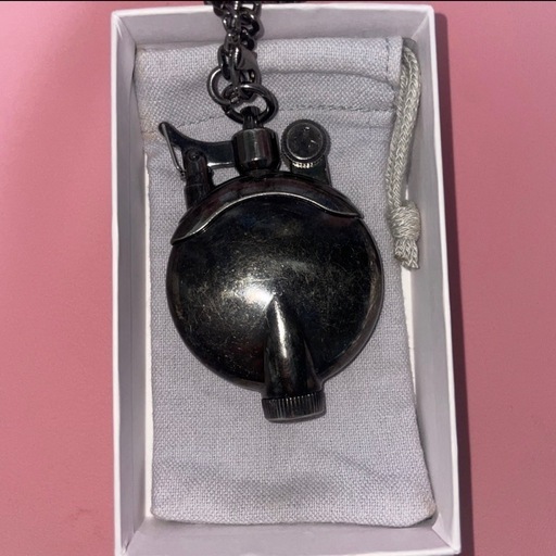 Vivienne 卸売 Westwood ヴィヴィアンウエストウッド ORB チェーン付