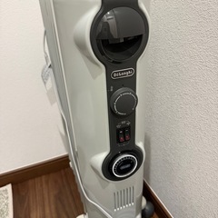 デロンギ　オイルヒーター