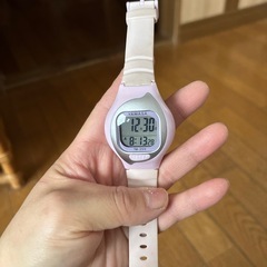 万歩計付きデジタル腕時計