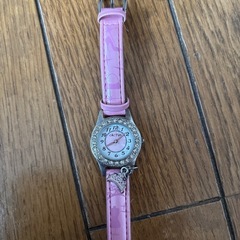 プリンセス風チャーム付き腕時計の画像
