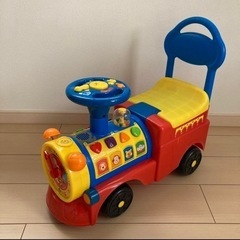 足蹴り車　汽車型