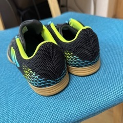 フットサルシューズ21センチの画像