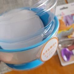【値下げしました】吸盤付き器とモグモグ期スプーンの画像