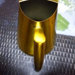 （管理A-20)おしゃれなステンレス製ウォータリングカン散水ポットの画像