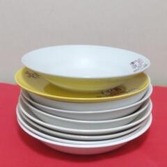 食器　大皿9枚、小皿6枚