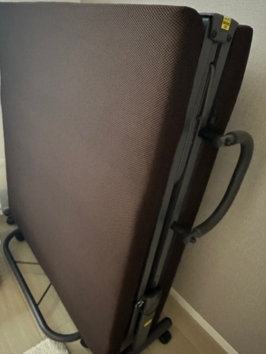 折りたたみベッド　美品