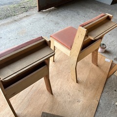 棚付き椅子①の画像