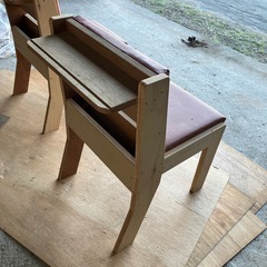 棚付き椅子①の画像