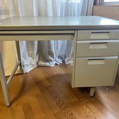 コクヨ　KOKUYO　事務机　スチール机【A】の画像