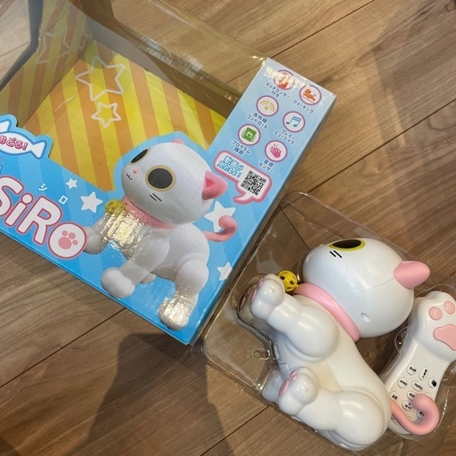 フレドリーシロ　ねこ　ロボット