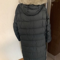 ユニクロ　3xl ダウンコート　フェザーの画像