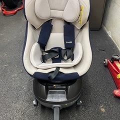 conbi  チャイルドシート　ISOFIX