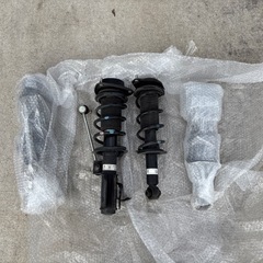 ZN8 GR86純正サスペンション 一式