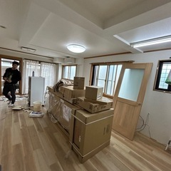 ‼️‼️クロス屋経験者従業員募集中‼️壁紙】クロス屋さん！日当10000〜15000の画像